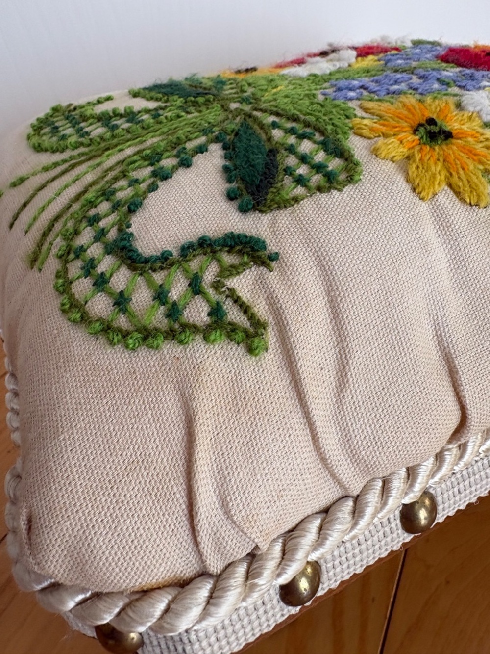 Vintage Hand Embroidered Footstool Cottagecore Needlepoint Wooden Cricket Stool - Picture 6 of 14